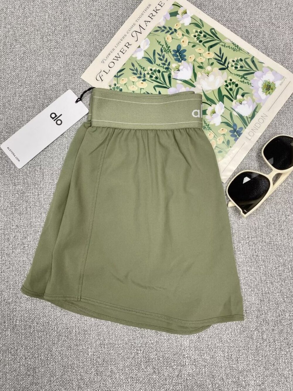 Alo Yoga Dune Grass Match Point Tennis Skirt🥑Athletic Style Chic Mini Skirt NWT - Picture 6 of 7